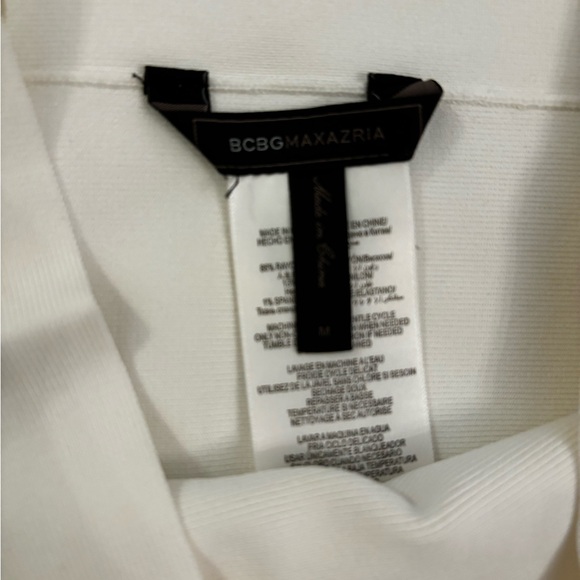 BCBG women’s bandage skirt with flared bottom - Picture 2 of 2